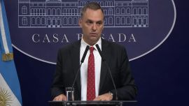 Manuel Adorni dio su primera conferencia de prensa tras el escándalo de sus vuelos: "Hago lo que quiero con mi dinero"