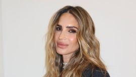 María Vázquez mostró cómo llevar el vestido túnica tendencia en la temporada de otoño