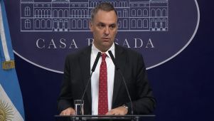 Manuel Adorni dio su primera conferencia de prensa tras el escándalo por sus viajes al exterior y la supuesta casa que le adjudican en un country