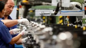 El empleo "en negro" aumentó a 376.000 trabajadores.