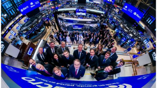 Los papeles de empresas argentinas que cotizan en Wall Street trepan hasta 4% y los bonos acompañan la suba