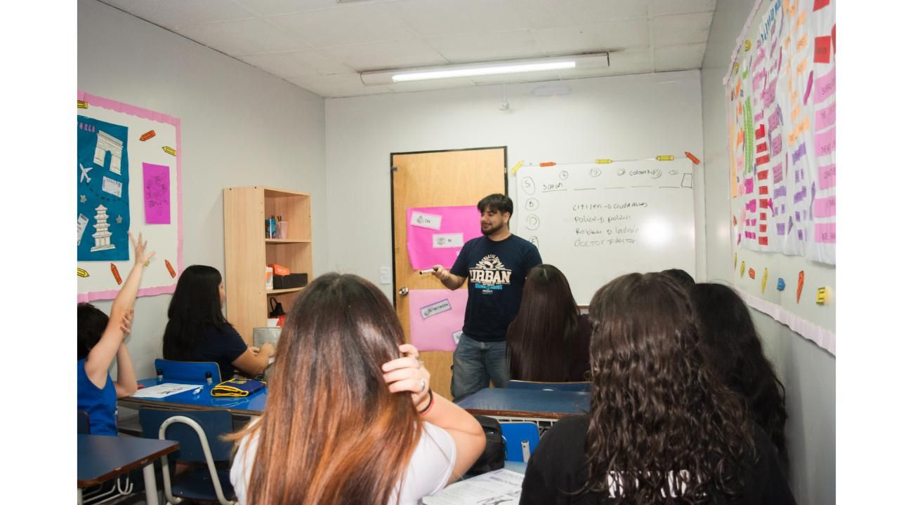 Aprendé inglés comunicativo, el inglés que te abre el mundo…