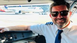 El piloto del vuelo de Adorni a Punta del Este contradijo su versión: “El viaje lo reservó y lo pagó Grandio”
