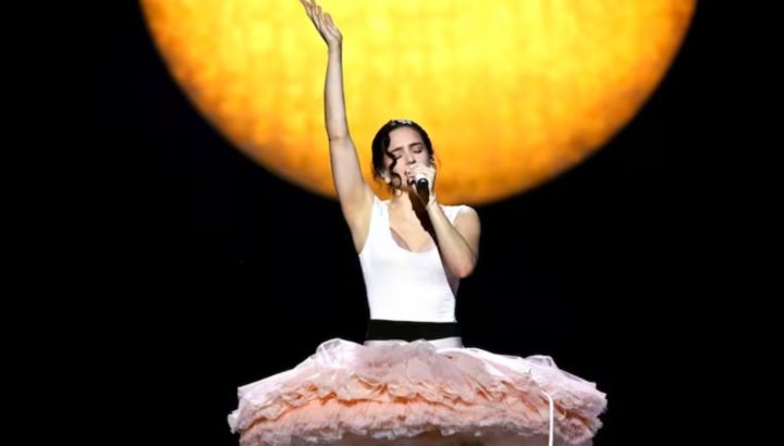 Entre lágrimas, Rosalía tuvo que cancelar su show en Italia: ¿Qué pasó?