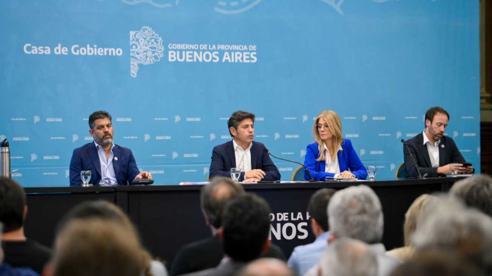 Axel Kicillof en reunión con intendentes 20260326