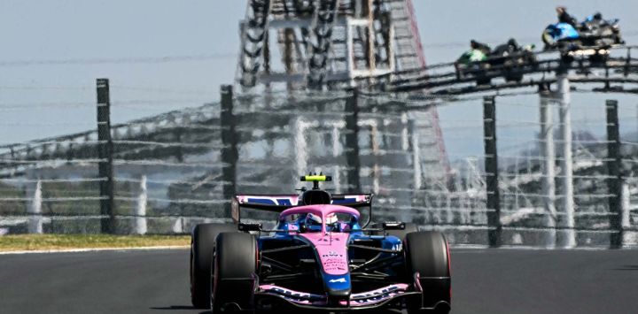 El piloto argentino de Alpine, Franco Colapinto, participa en la primera sesión de entrenamientos libres previa al Gran Premio de Japón de Fórmula 1 en el circuito de Suzuka, en la prefectura de Mie.