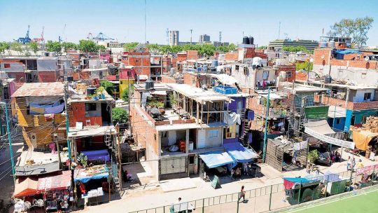 “Son cien pasos hacia atrás”