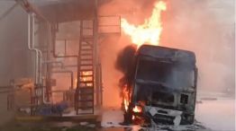 Incendio en refinería de Pilar