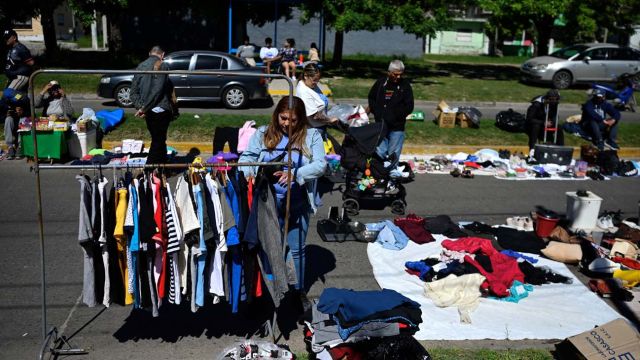 Informalidad. La precarización laboral impacta más en los trabajadores de menores ingresos.