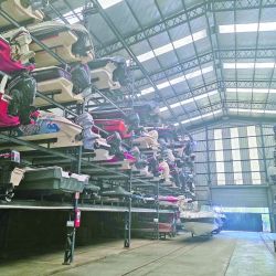 El invierno suele ser una época para buscar nueva guardería, ya que muchas camas quedan vacantes. Si la decisión es no navegar durante el invierno, dejar el tanque de combustible con un 20 % de carga.