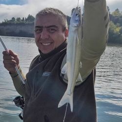 La jornada cerró con saldo altamente positivo: muchos piques, constancia y diversión asegurada, ingredientes clave para cualquier salida de pesca. 