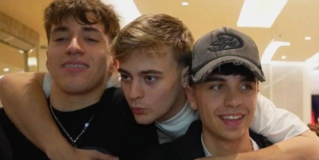 Moski, Mernuel y Bauletti