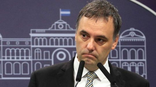El tremendo costo político de sostener a Adorni