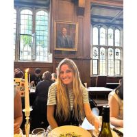 English to Bloom: María Agostina Larroulet conecta con miles de alumnos y transforma la enseñanza del inglés