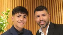 Benjamín Agüero y su papá, el Kun Agüero
