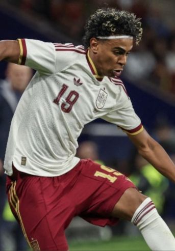 Lamine Yamal con la Selección de España