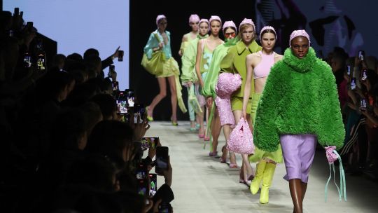 Moscú Fashion Week: las tendencias que se vieron sobre la pasarela de esta última edición