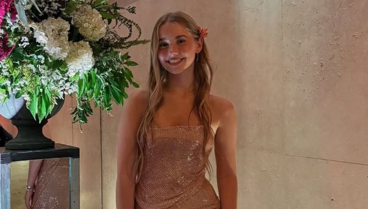 Taína Gravier, la hija de Valeria Mazza, mostró el living de su casa de Madrid: pisos de madera y guiños a la moda