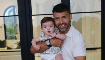 El tierno gesto de Olivia para recibir a su papá, el Kun Agüero después de su operación
