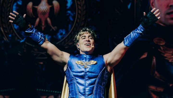 Alejo Igoa brilló en el Movistar Arena: 7 shows agotados y récord histórico en YouTube