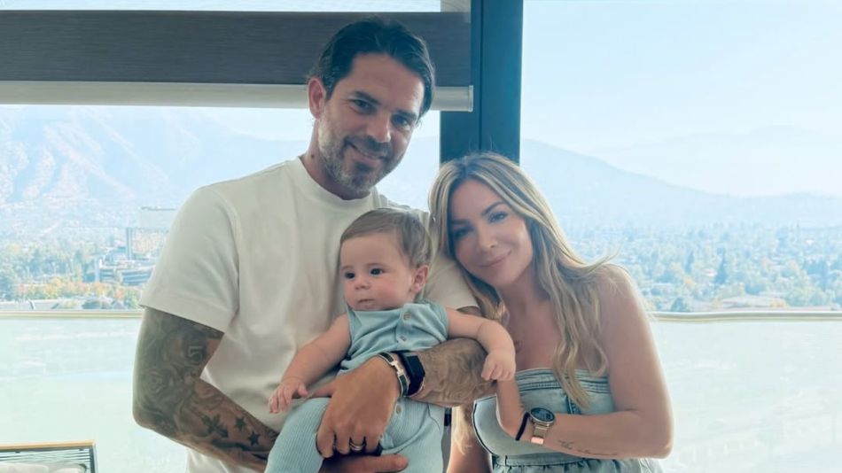 Fernando Gago, su hijo Joaquín y Verónica Laffitte