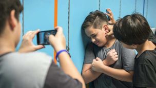 05_04_2026_bullying_shutterstock_g