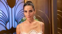 Juana Viale apostó al estilo diosa griega con un diseño de Gino Bogani y sorprendió