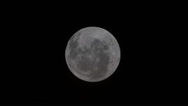 Astronautas de Artemis vislumbran partes de la Luna nunca antes vistas por la humanidad