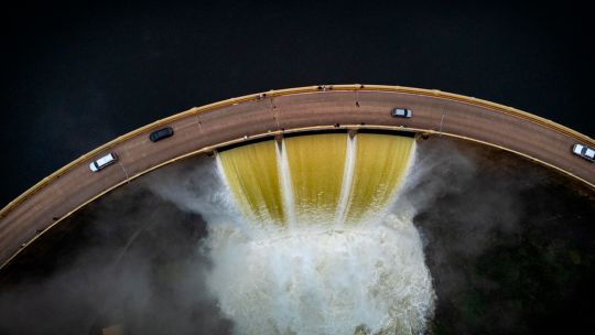 Los diques de Córdoba, como nunca los viste: las imágenes de la crecida histórica tras las lluvias de Semana Santa