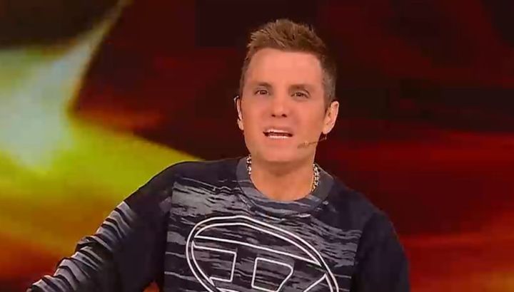 El furcio de Santiago del Moro con el habría filtrado al nuevo eliminado de Gran Hermano Generación Dorada 