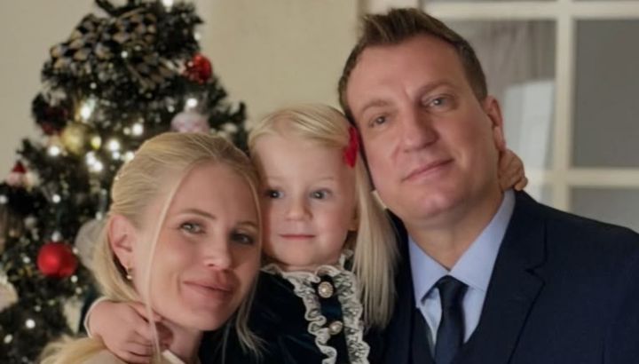 Maxi López celebró su cumpleaños en Suiza: cena de lujo y looks match black and white