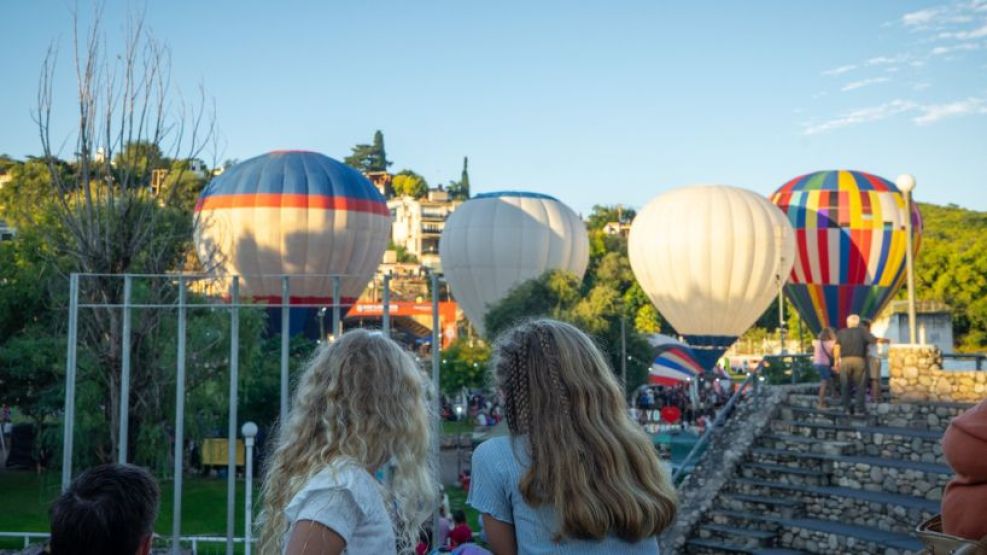 Encuentro Internacional de Globos Aerostáticos de Río Ceballos 