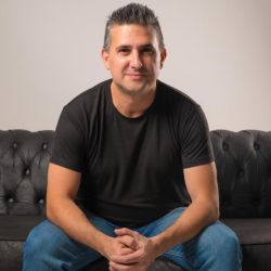 Fernando Spatula: el consultor que une finanzas, gestión y liderazgo para transformar pymes | Foto:CONTENTNOTICIAS