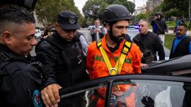 Tensión en el Congreso: Siete detenidos en una protesta de Greenpeace contra la reforma de la Ley de Glaciares