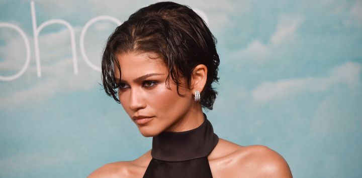 La actriz estadounidense Zendaya asiste al estreno de la tercera temporada de "Euphoria" de HBO en el teatro chino TCL de Hollywood, California.