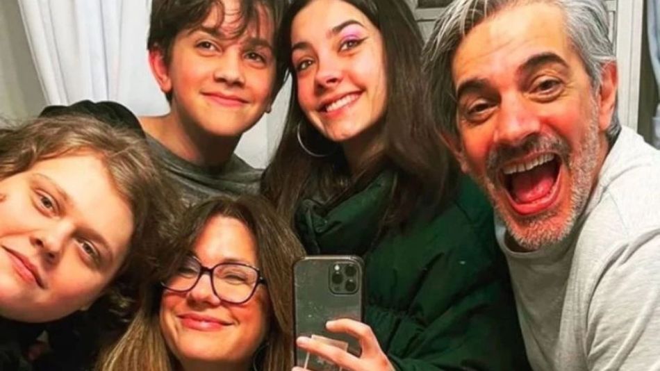 Nancy Dupláa y su familia