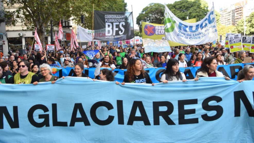 Marcha por ley de glaciares 20260408