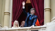 El presidente Javier Milei en el Congreso. Detrás, su hermana Karina y Diego Santilli