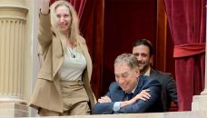 Karina Milei Sesión Diputados Ley de Glaciares 09042026