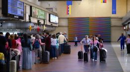 Trump Declares Venezuelan Airspace Closed Amid Attack Fears