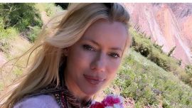 Nicole Neumann combinó jean wide leg y campera crop de cuero: el dúo estrella del invierno