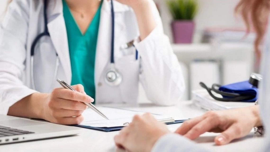 Alerta por fraude contra ANSES: denuncian falsificación de firmas y sellos de médicos en Corrientes