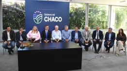 Zdero junto a su gabinete.