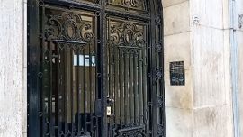 La escribanía bajo silencio: la inesperada quietud en torno a la oficina de Adriana Nechevenko en plena causa judicial