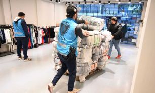Allanamientos de la Policía de la Ciudad en Belgrano por contrabando de ropa