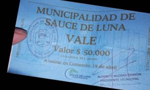 Un municipio debió entregar tickets para comida para poder completar los sueldos 20260410