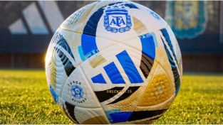 La pelota oficial del Torneo Apertura 2026.