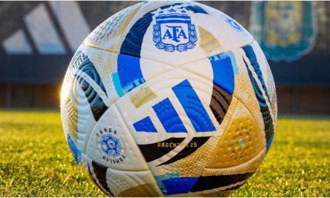 La pelota oficial del Torneo Apertura 2026.