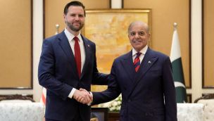 J. D. Vance en la reunión con la comitiva de Irán, en Islamabad, capital de Pakistán 11042026