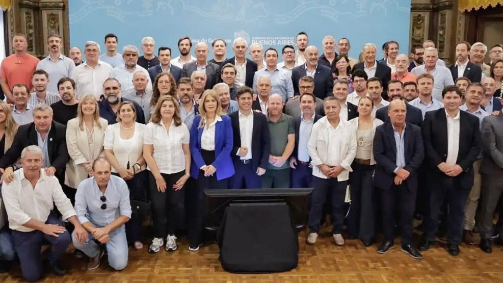 120426_kicillof_intendentes_cedoc_g